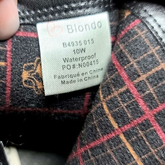 Blondo | Isaac Suede Booties - Picture 4 of 5